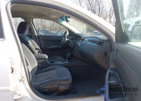 2013 Chevrolet Impala Ls z USA, uszkodzony, nr VIN 2G1WF5E38D1135139